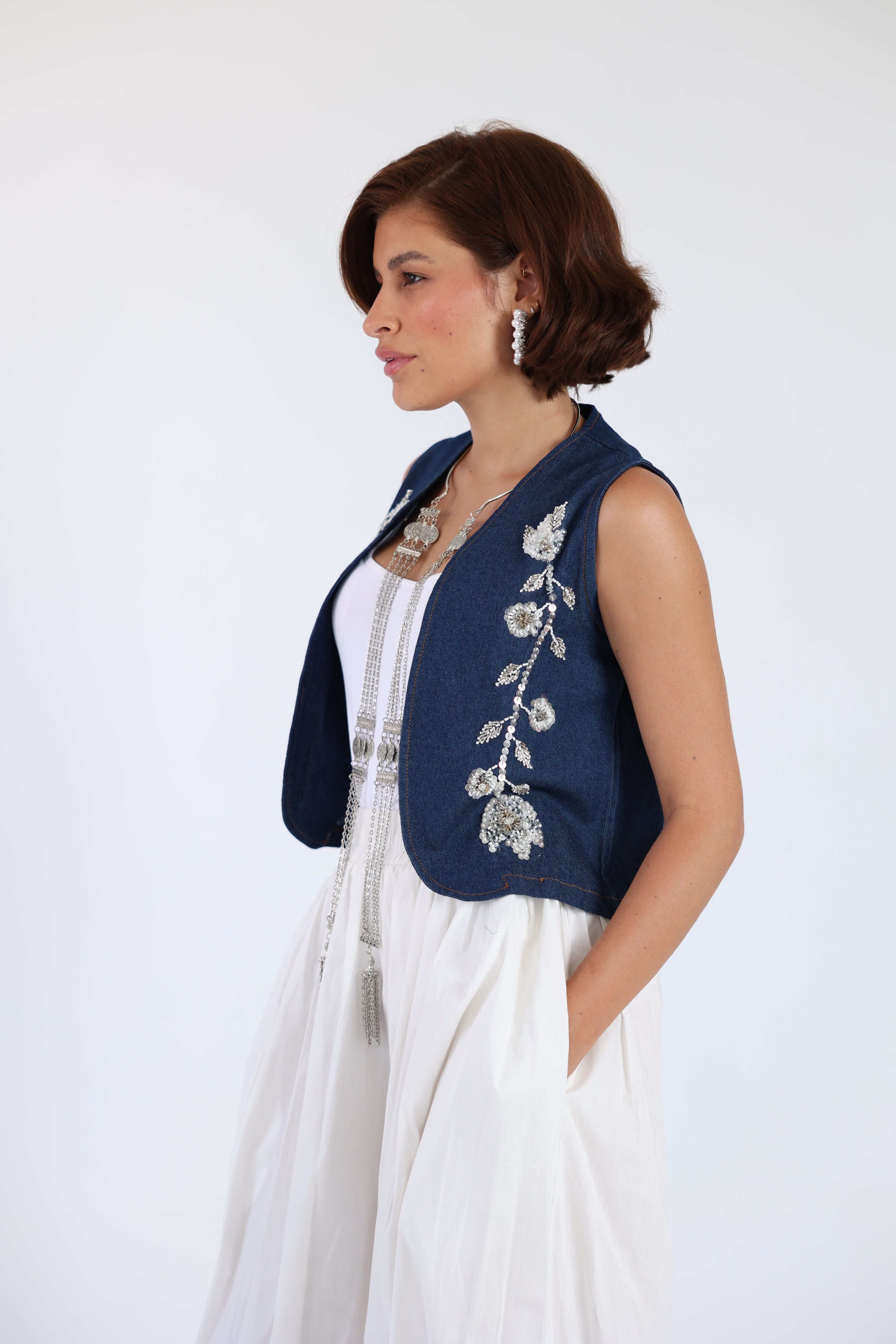 Embroidered denim vest – Maison Hers