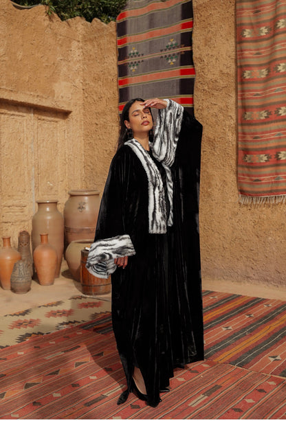 “زيزي" 2.0  black zeezee kaftan