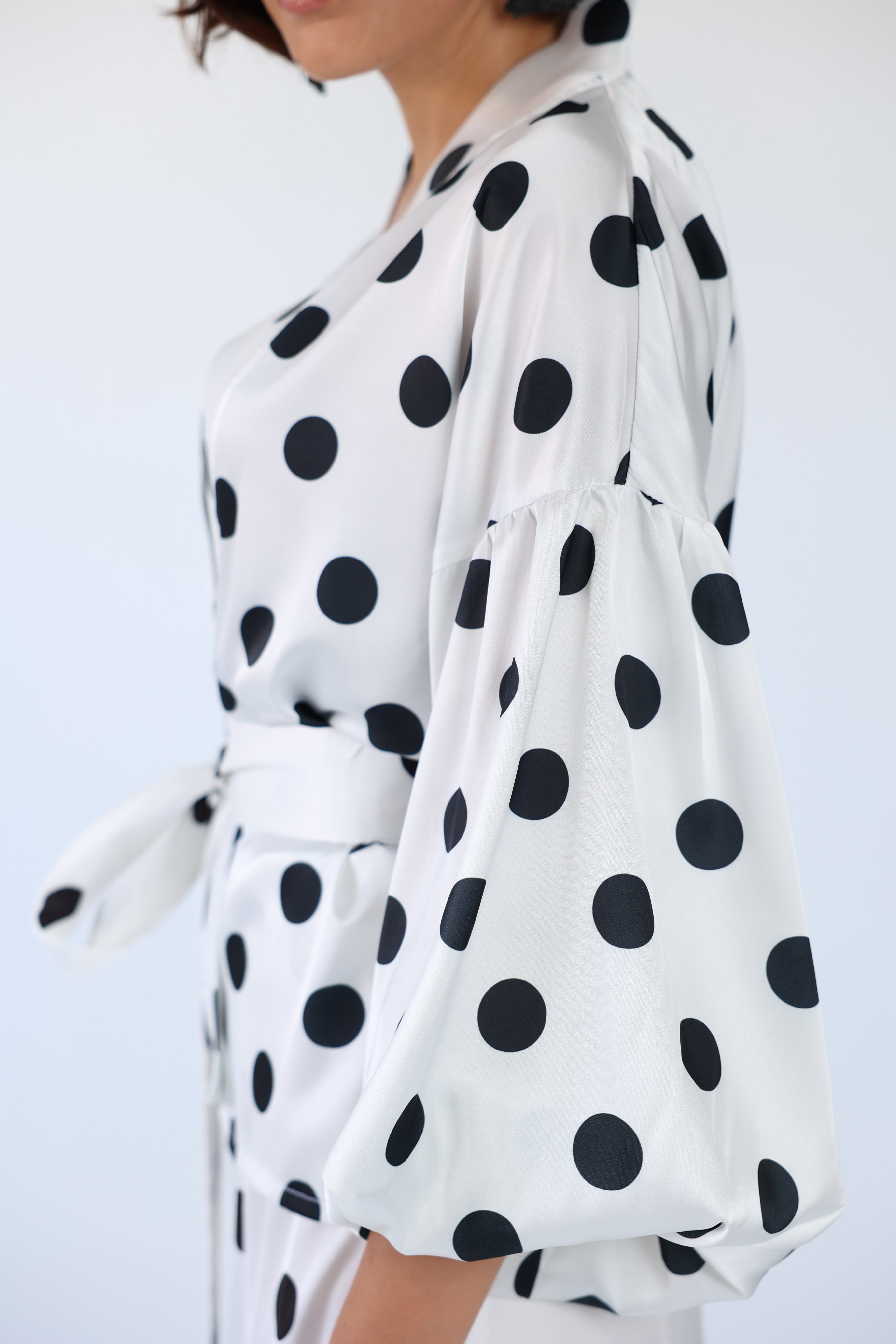 Polka wrap balloon sleeve blouse