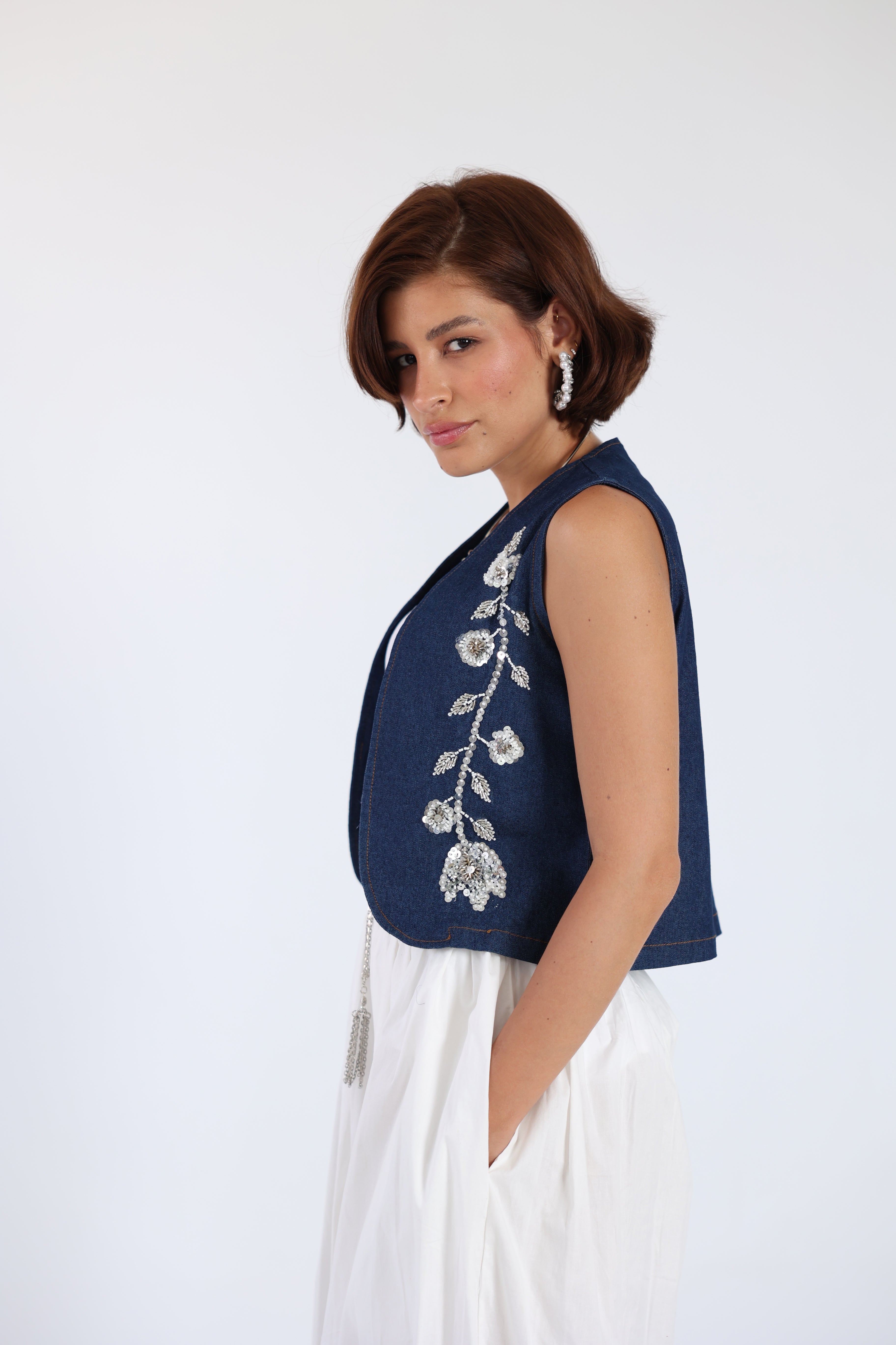 Embroidered denim vest – Maison Hers