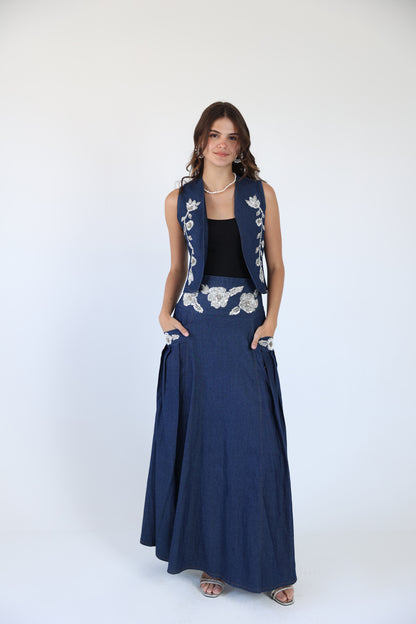 Embroidered denim skirt