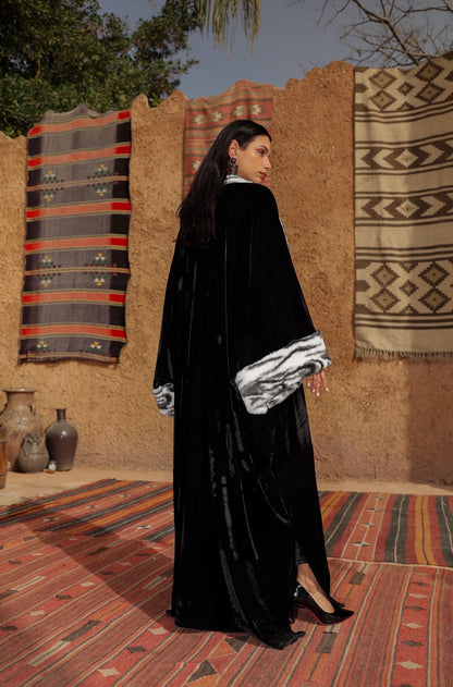 “زيزي" 2.0  black zeezee kaftan