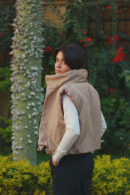 Reversible puffer vest