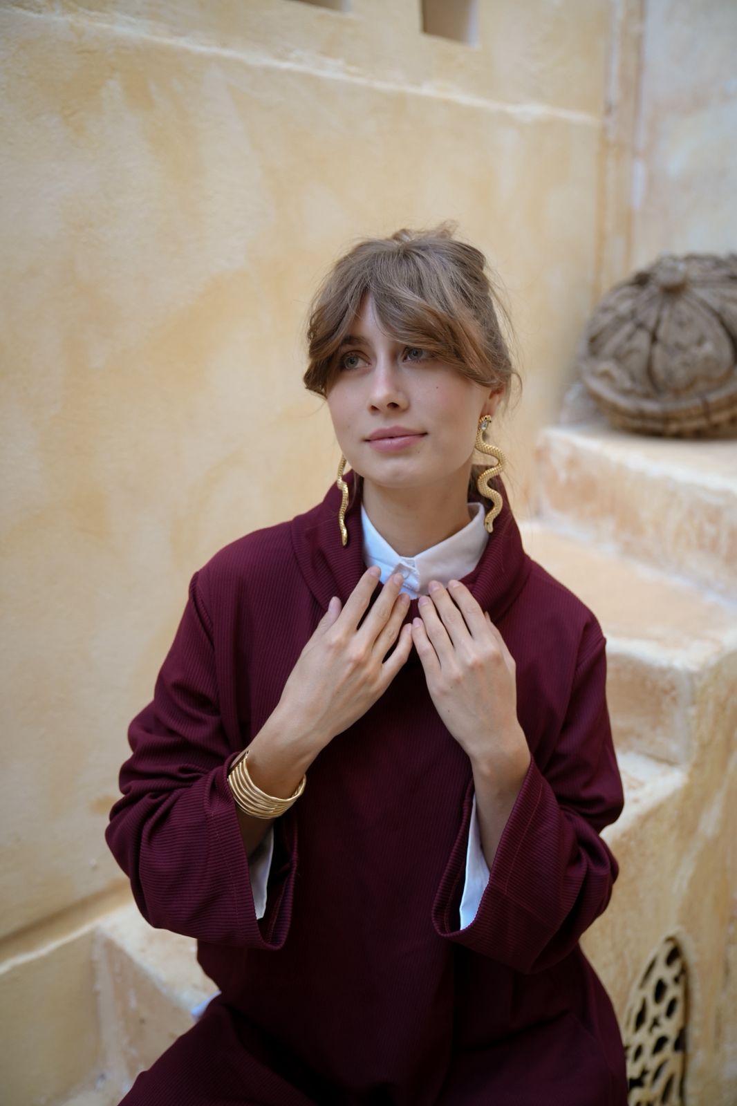 High low contrast burgundy set