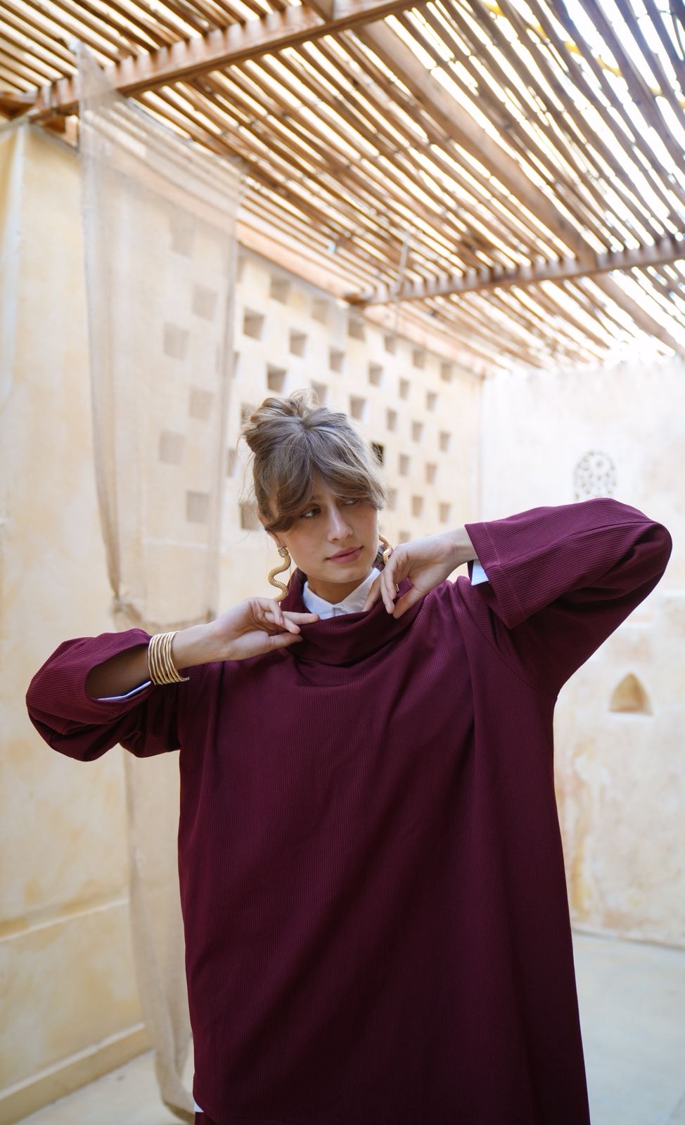 High low contrast burgundy set