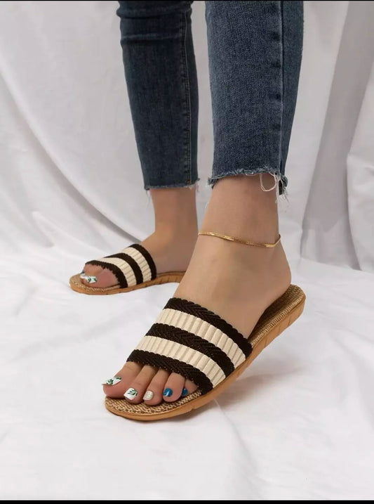 Rattan slippers